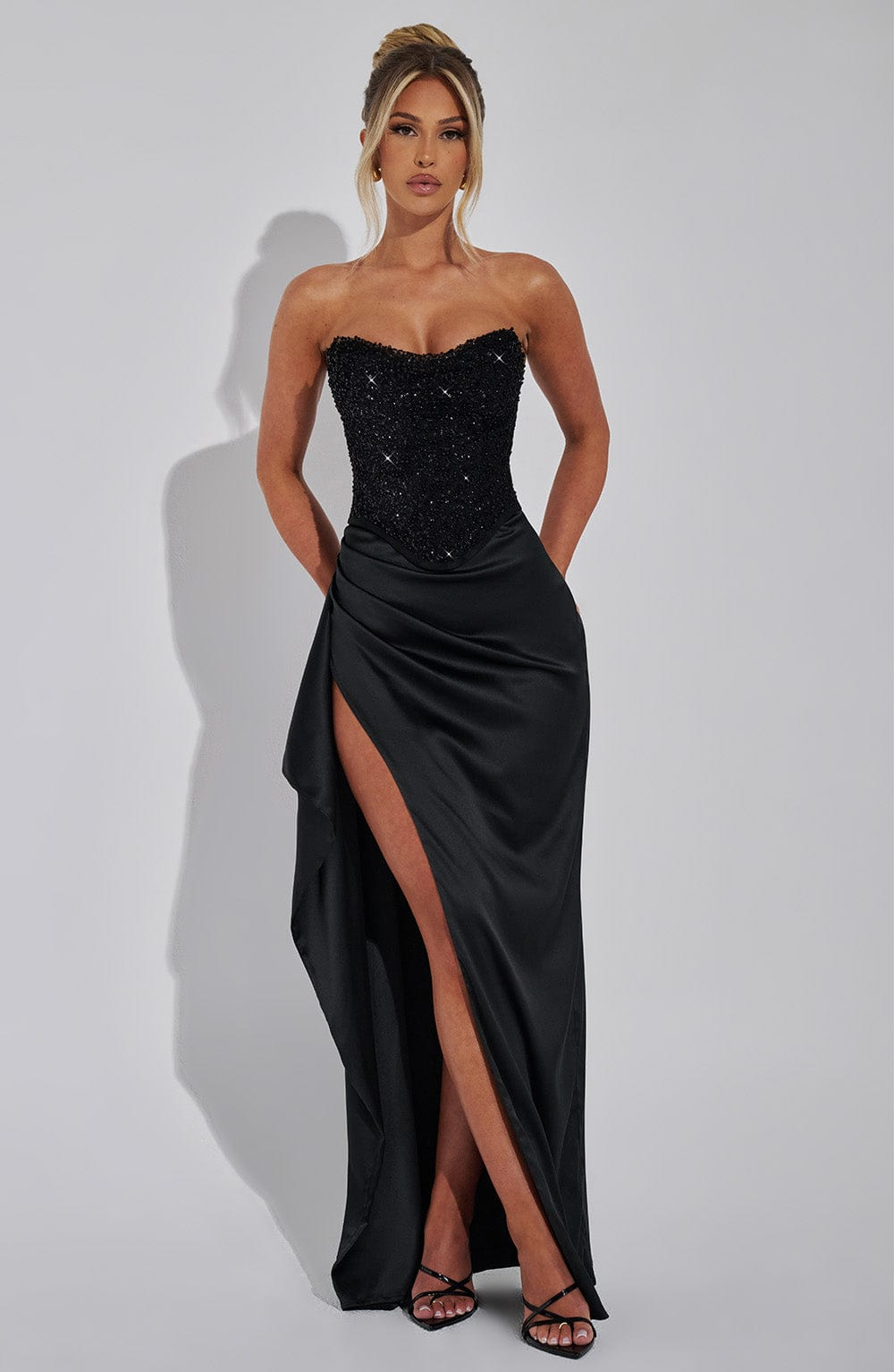 Strapless Black Maxi Formal Dr - Briar Cosplay Prop recension och pris